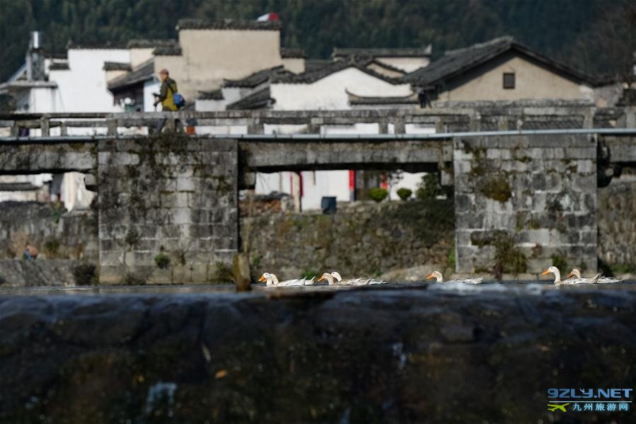 安徽黄山黟县卢村景色宜人