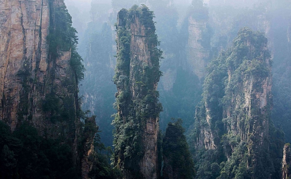  湖南武陵源：世界罕见的石英砂岩峰林峡谷地貌