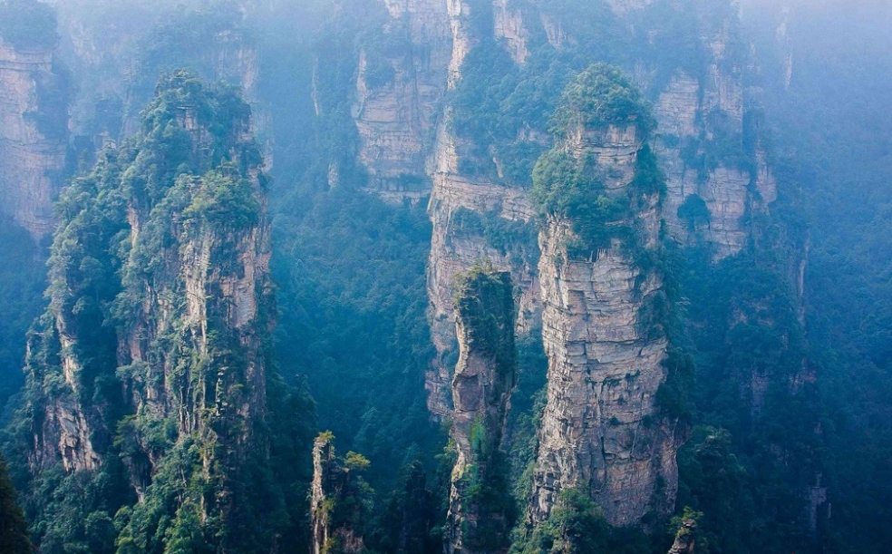  湖南武陵源：世界罕见的石英砂岩峰林峡谷地貌