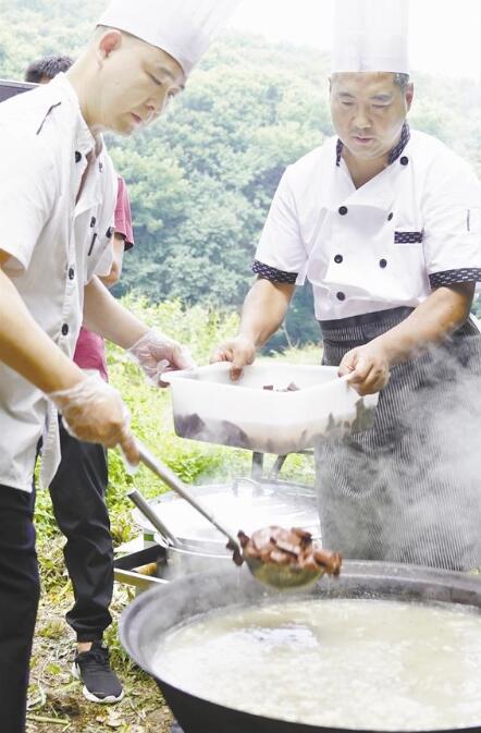 山东临沂：2018蒙山 伏羊节开幕